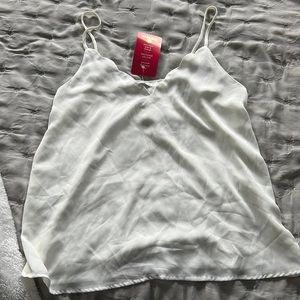 White scalloped tank